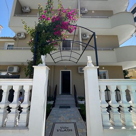 Vila Vladi Durrës Exteriér fotografie
